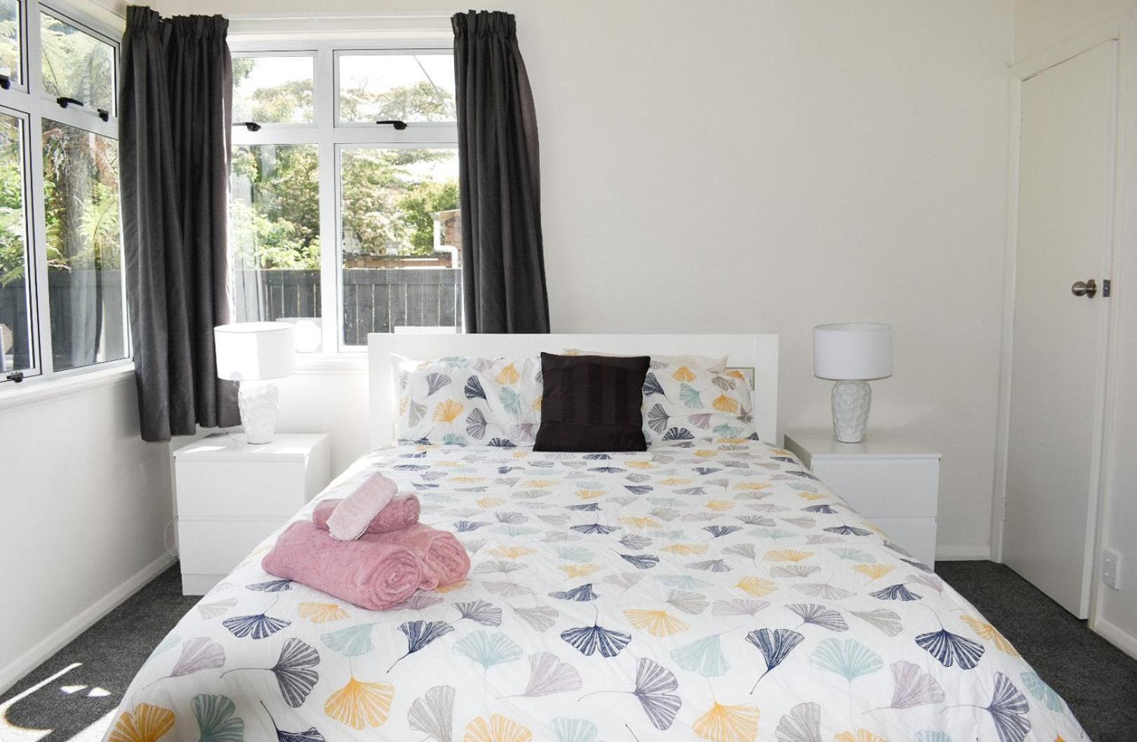 Dog Friendly, Central, Sleeps 8 Hamilton Extérieur photo